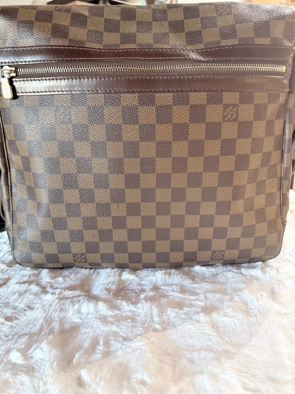 Louis Vuitton Damier Ebene Bastille Messenger Bag